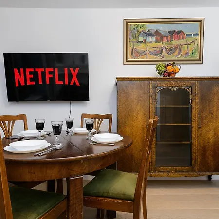 Lumina In Center Varşova