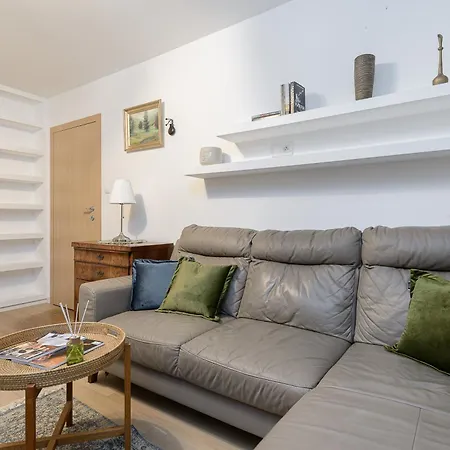 Lumina In Center Apartment