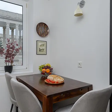 Lumina In Center Warschau